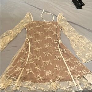 Elegant Lace gown in Cream and Brown